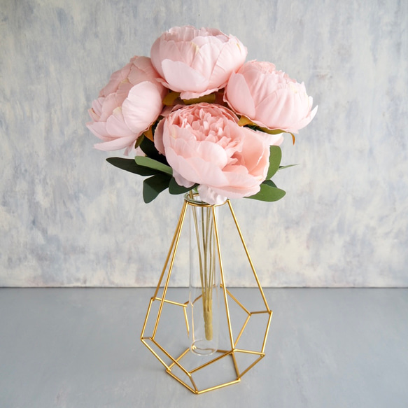 ボリューム満点！7輪咲きふんわりピオニーブーケ【ピンク】花器別売り 1枚目の画像