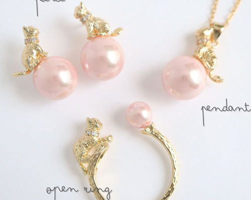 金アレ対応 真鍮製 猫 モチーフ ピアス パーツ 1ペア 金具・チェーン