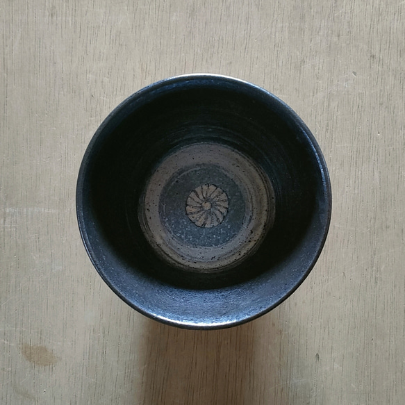 【訳あり品】飯椀（小）／黒・焼き〆陶器（レンジ、オーブン、食洗機ＯＫ） 6枚目の画像