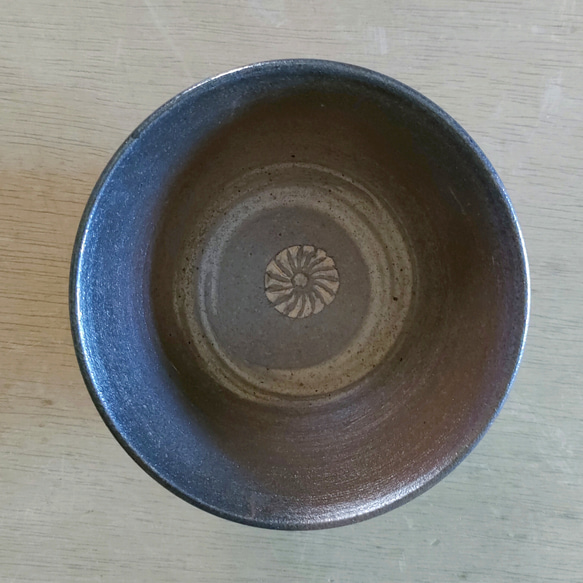 【訳あり品】飯椀（小）／黒・焼き〆陶器（レンジ、オーブン、食洗機ＯＫ） 11枚目の画像