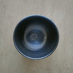 【訳あり品】飯椀（小）／黒・焼き〆陶器（レンジ、オーブン、食洗機ＯＫ） 3枚目の画像