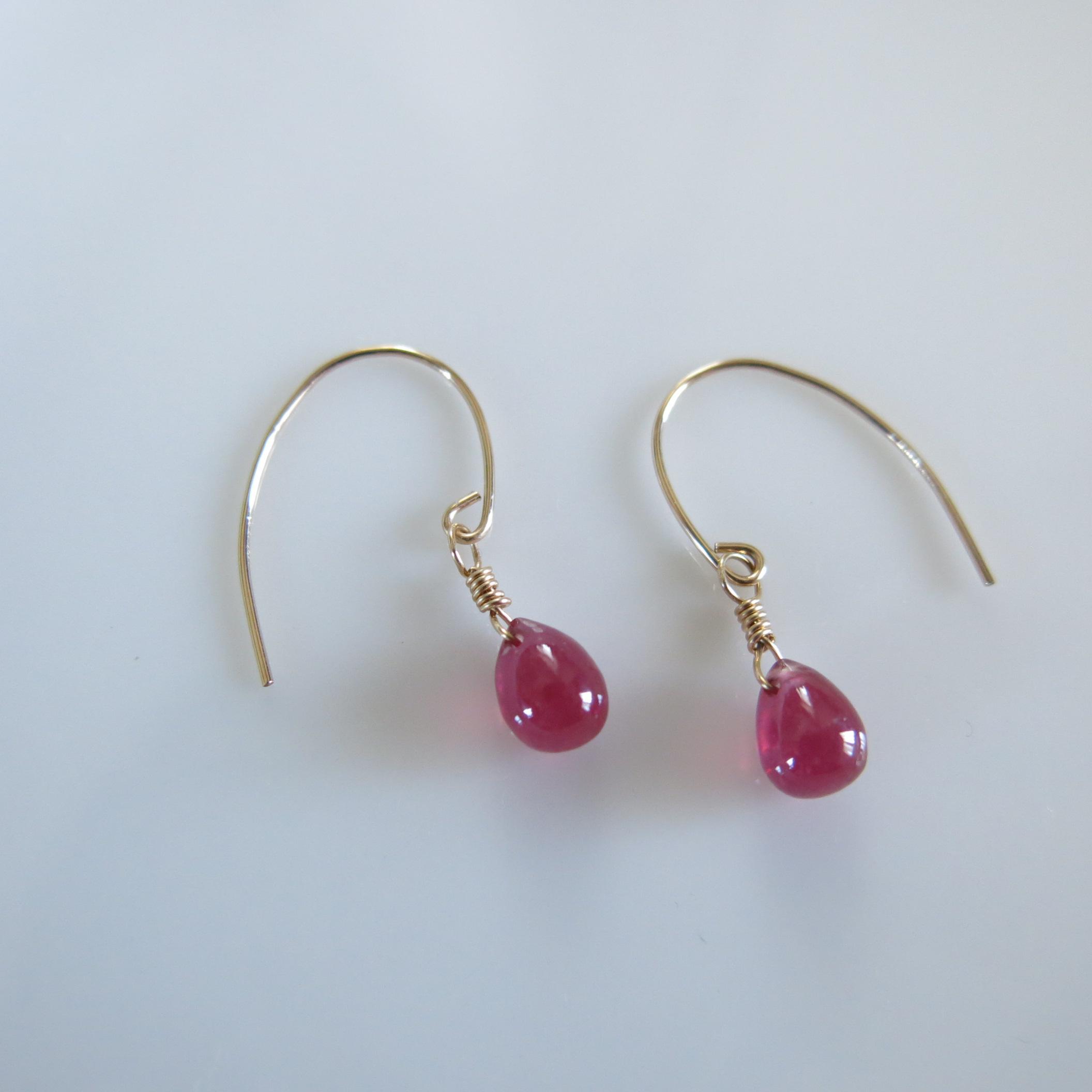 sale!【再販】大粒☆宝石質AAA　ルビーのドロップピアス　14kgf　エレガントなルビーピアス　天然石ピアス