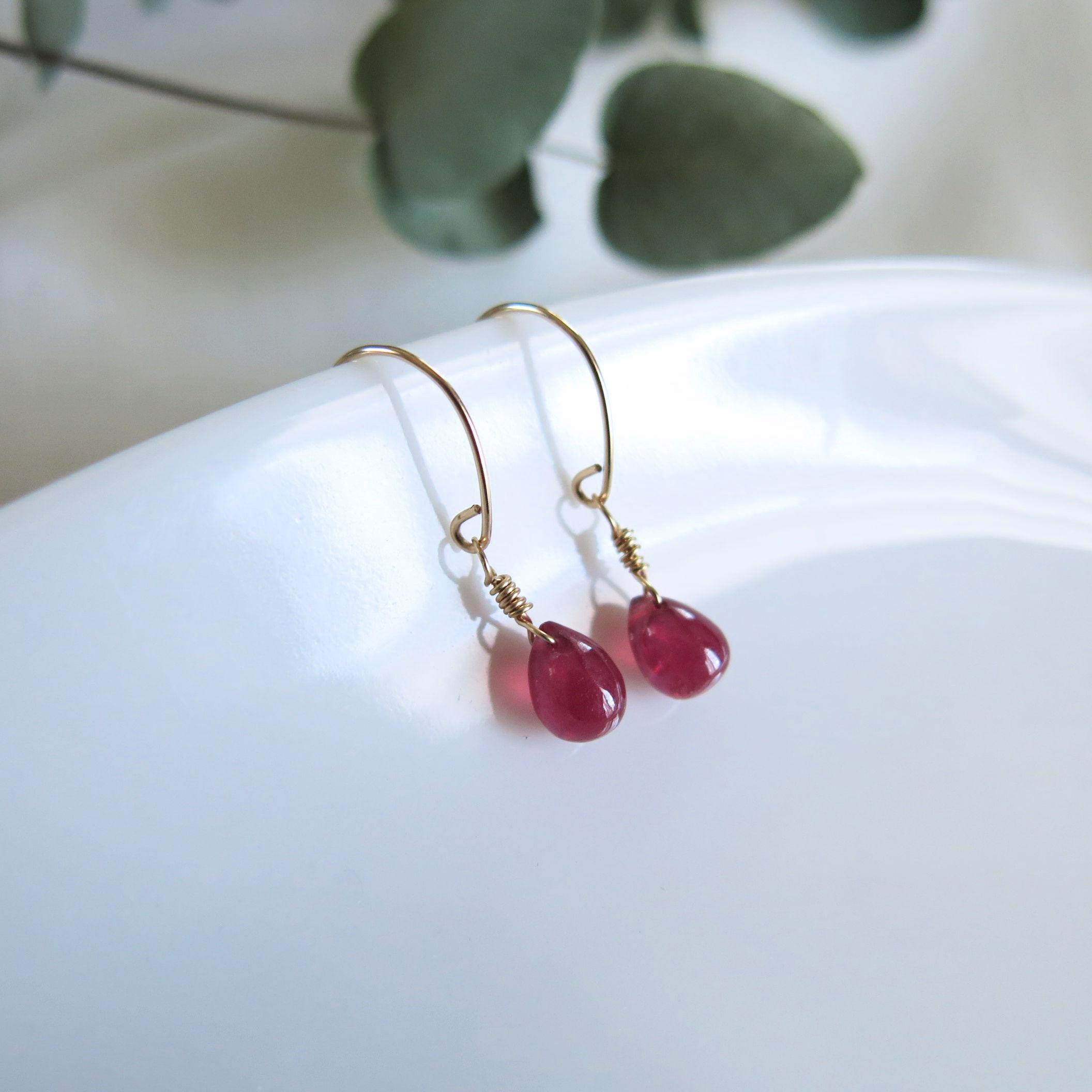 sale!【再販】大粒☆宝石質AAA　ルビーのドロップピアス　14kgf　エレガントなルビーピアス　天然石ピアス