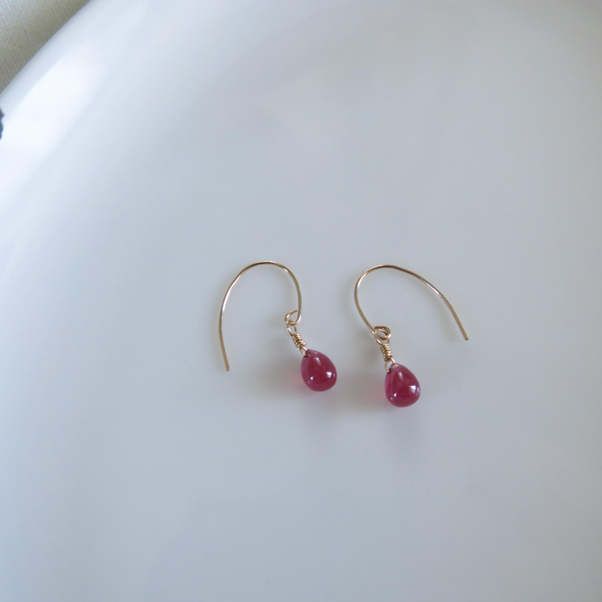 sale!【再販】大粒☆宝石質AAA　ルビーのドロップピアス　14kgf　エレガントなルビーピアス　天然石ピアス