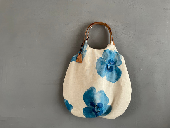 ラスト1【特集掲載】希少！入荷なし♡大人気！！大花青くったりバック 綿麻　ナチュラル×ネイビー 6枚目の画像