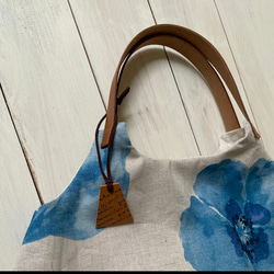 ラスト1【特集掲載】希少！入荷なし♡大人気！！大花青くったりバック 綿麻　ナチュラル×ネイビー 2枚目の画像