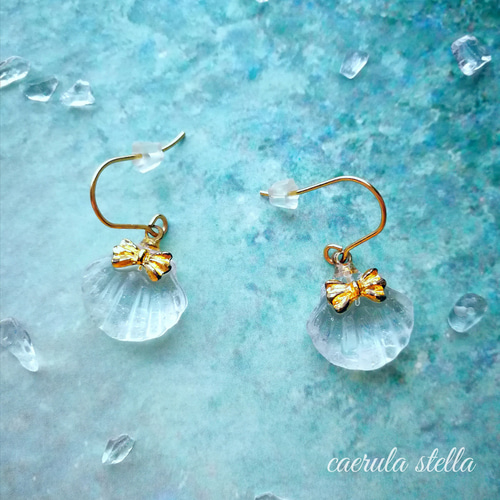 暗闇で光るクリスタルシェル ピアスorイヤリング】 蓄光 レジン