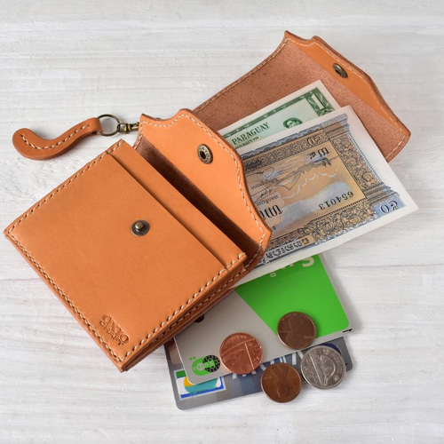 訳あり価格！いちごにゃんこ親子のカードケース、じゃれ猫、ぐで猫 訳あり価格！いちごにゃんこ親子のカードケース、じゃれ猫、ぐで