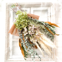 グレビレアとユーカリ。シンカルファのスワッグ＊ ネイティブフラワー