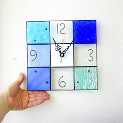 24㎝角-ステンドグラスの掛時計・モザイク24（青色系/イメージは海）※受注制作 1枚目の画像
