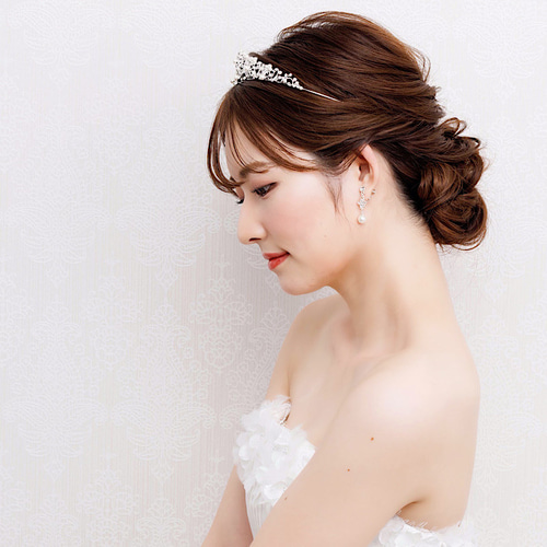真珠　ティアラ　シルバー　Perl tiara wedding Aspen Pearl & Crystal Tiara - Shop Bridal Headpieces