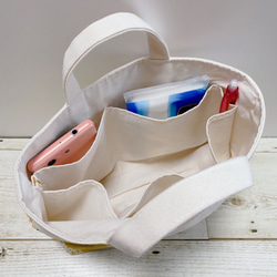 【再販24】帆布のバッグインバッグ (サークルブーケ・生成×ネイビー) 4枚目の画像