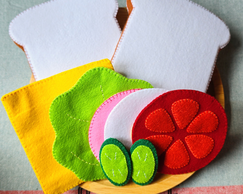 みぃ。フェルト おままごと　食育 フェルトのおままごとセット☆ おもちゃ・人形 みぃ 通販