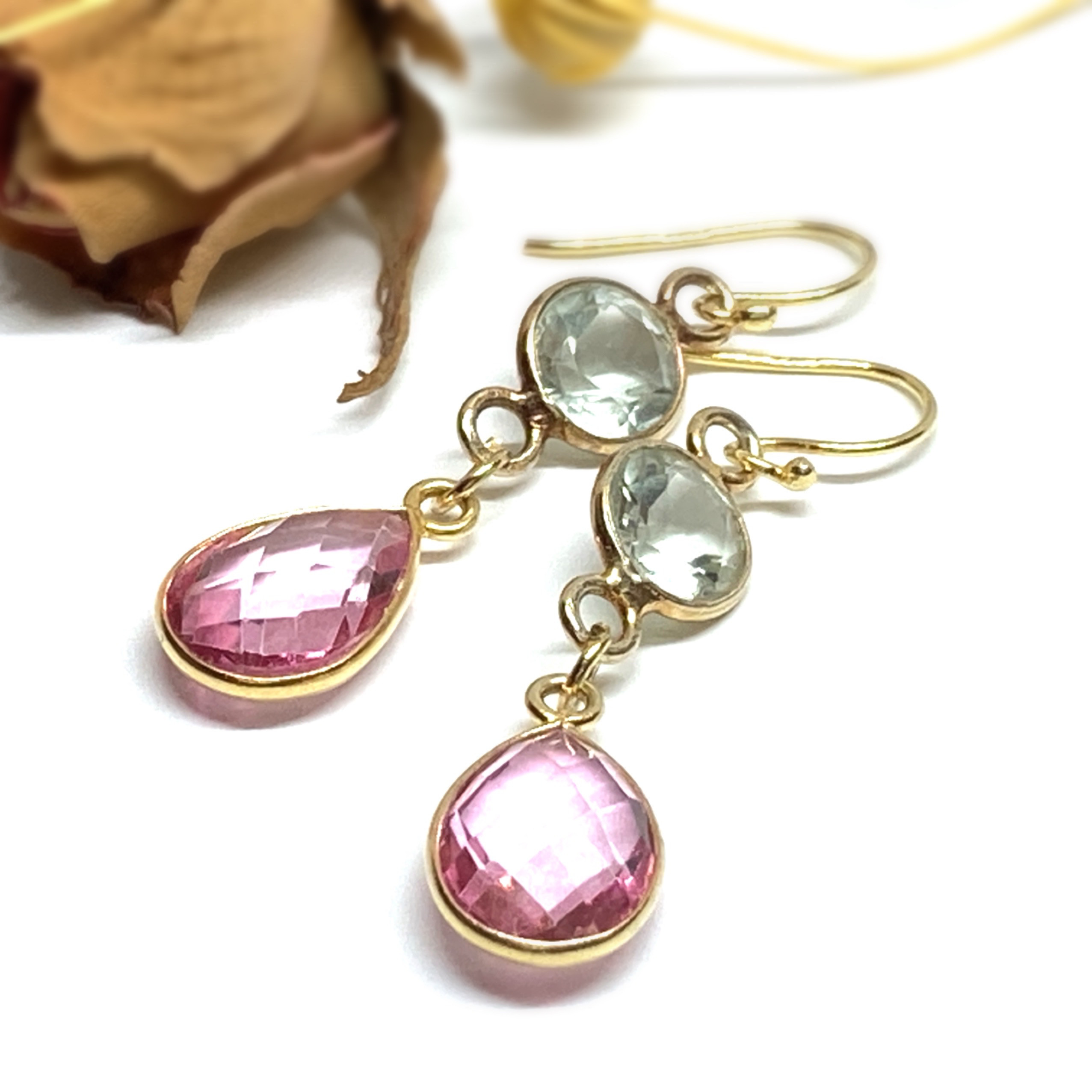 【天然石】宝石質ピンクトパーズ（11月誕生石）とグリーンアメジストのピアス(イヤリング変更可)