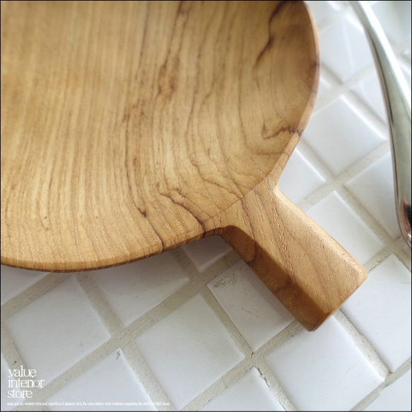 チーク無垢材 ハンドルプレート丸S 小皿 木のお皿 お皿 ソーサー 木製プレート アウトドア食器 取り皿 木製食器 手作 2枚目の画像