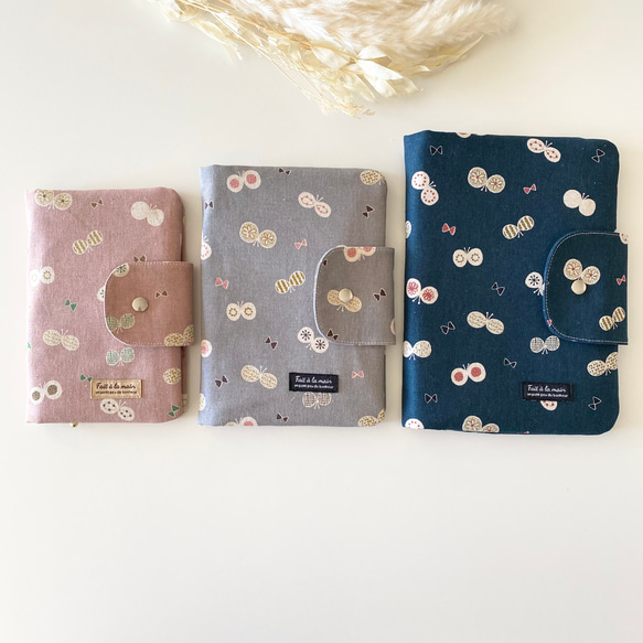 リニューアル✨北欧柄ちょうちょ マルチケース 母子手帳ケース　【グレー】S.M.Lサイズ 製作可能 11枚目の画像