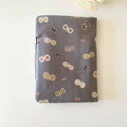 リニューアル✨北欧柄ちょうちょ マルチケース 母子手帳ケース　【グレー】S.M.Lサイズ 製作可能 2枚目の画像