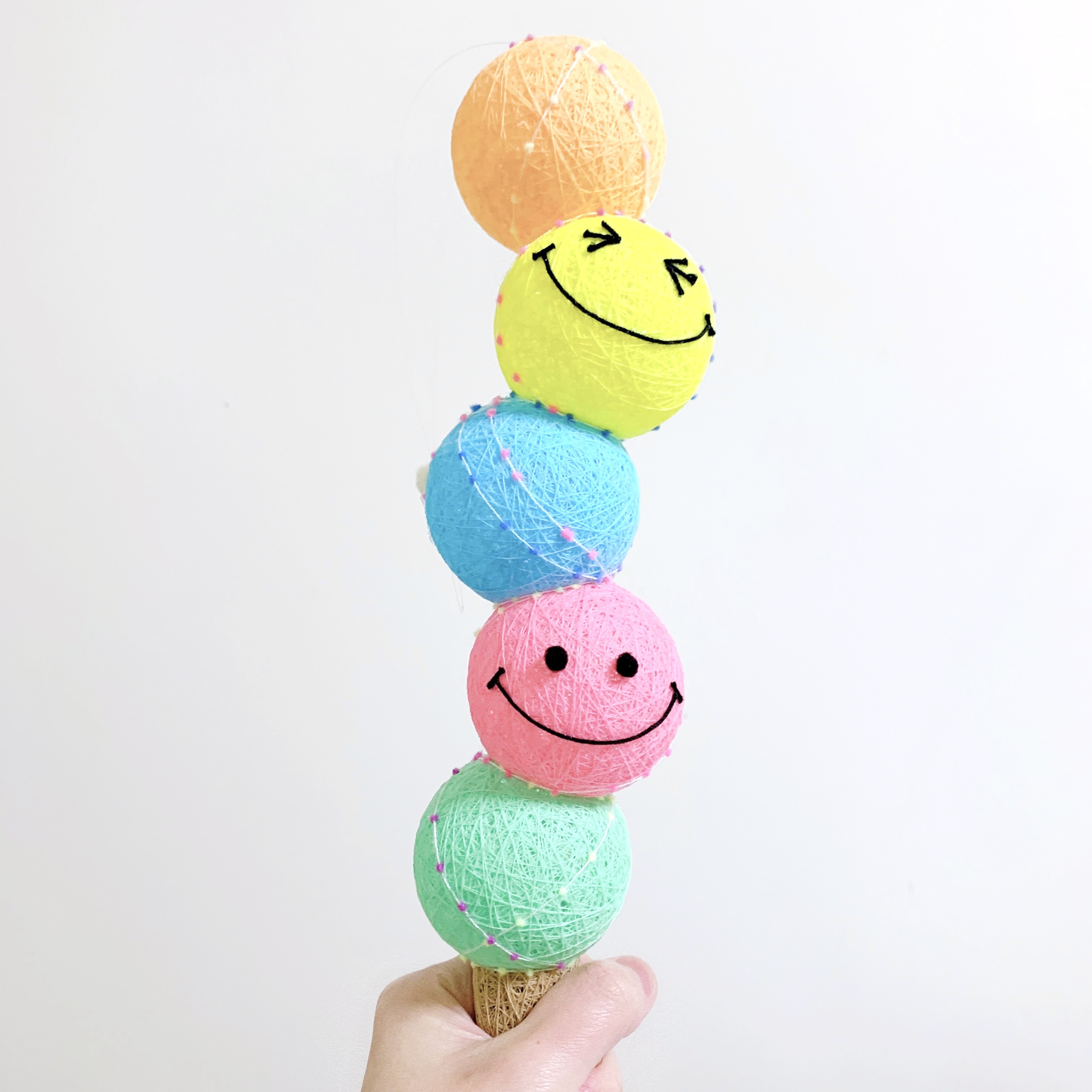 糸玉オーナメント　よくばりアイスクリーム