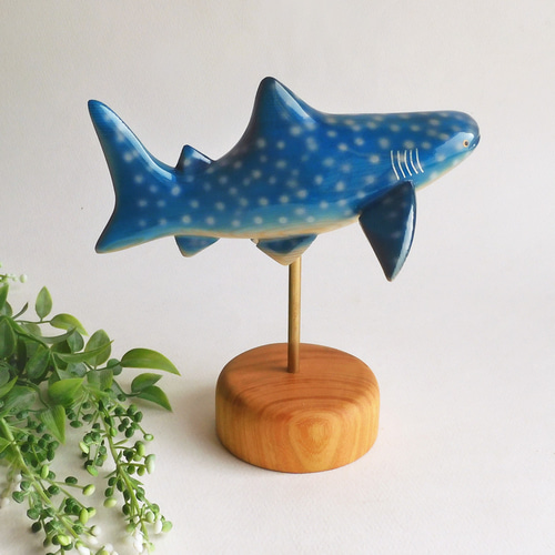 ミニチュア雑貨 ジンベエ サメ 魚 生き物 ガーデン 可愛い 雑貨 置物