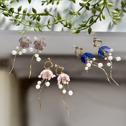 ゆらゆら花くらげピアス・イヤリング ピアス（フック・チェーン