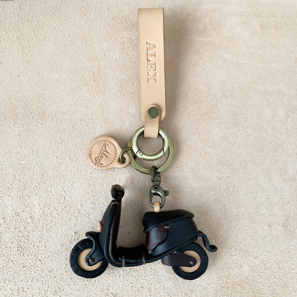 GOGORO鑰匙圈-1代復刻造型 真皮植鞣 皮革鑰匙圈 吊飾 裝飾品 第3張的照片