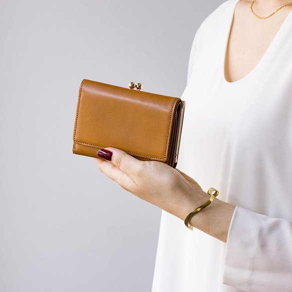 【刻印可】ミドルサイズで使いやすい！　がま口三つ折り財布　アリアナ　MI0057 お任せ