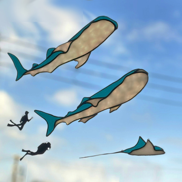 ステンドグラス サンキャッチャー&ウォールデコ ジンベイザメ・マンタ