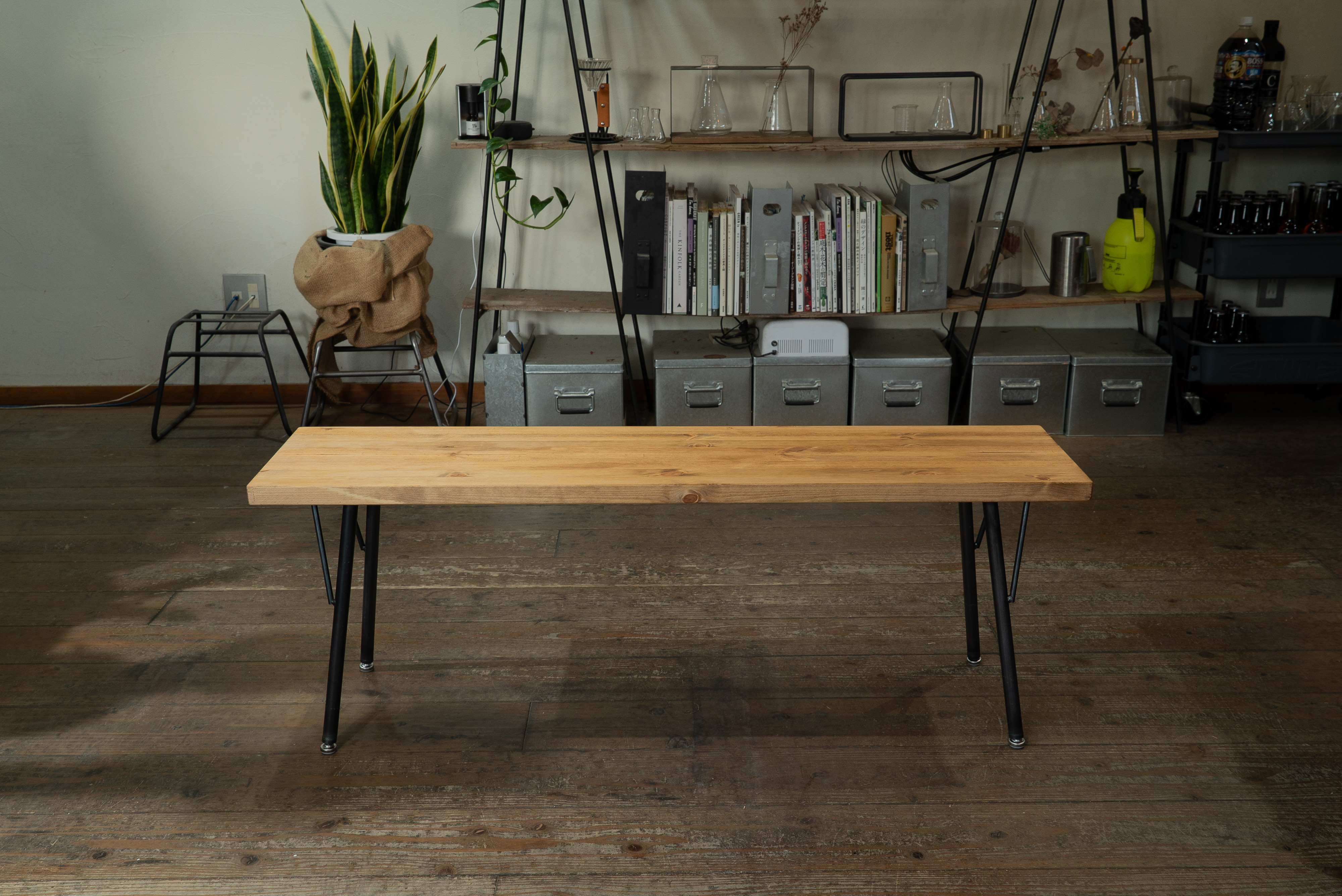 【送料無料】W1200mm パイン材ベンチ/インテリア/無垢材/アイアン脚