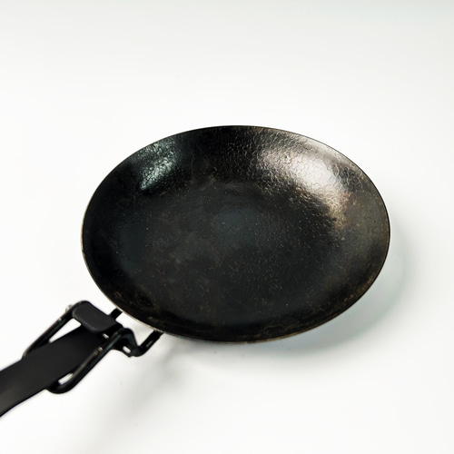 TORE PAN 24.5cm – IRON WORKS KORU