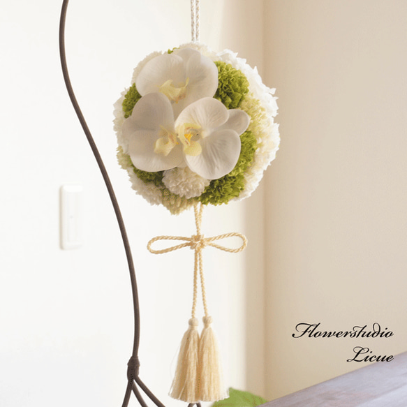 胡蝶蘭の和風のボールブーケ♡白無垢にもぴったり♡お着物に合わせて