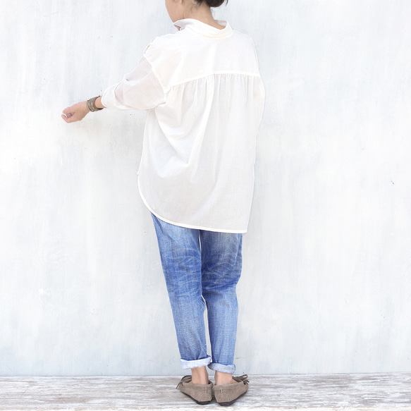 変形スタンドカラーボイルブラウス（オフホワイト) 5枚目の画像
