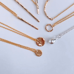 日向坂46着用＊送料無料【14kgf】月ネックレス / 槌目 / mini（40cm）ゴールド　チェーン　華奢　シンプル 6枚目の画像