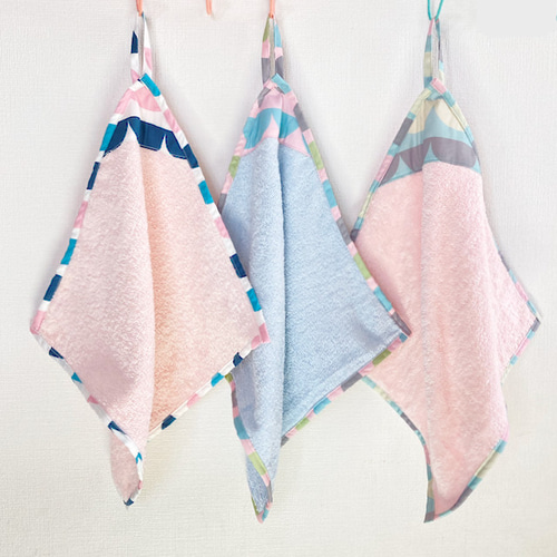 ループ付きハンドタオル 32x32cm GIRLS 雑貨・その他 LOVE Craft