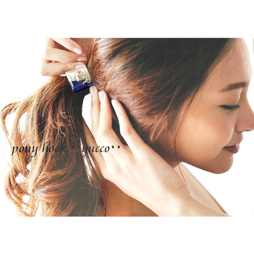 キラキラビジューラウンドレジンヘアゴム