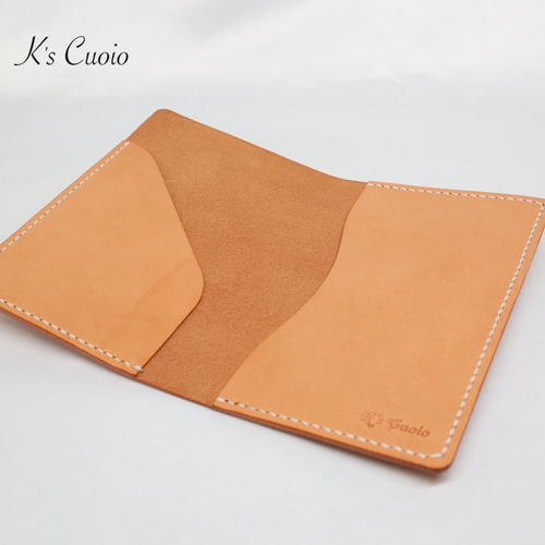 ヌメ革 手縫いのパスポートケース（オレンジ色）【送料無料】 その他