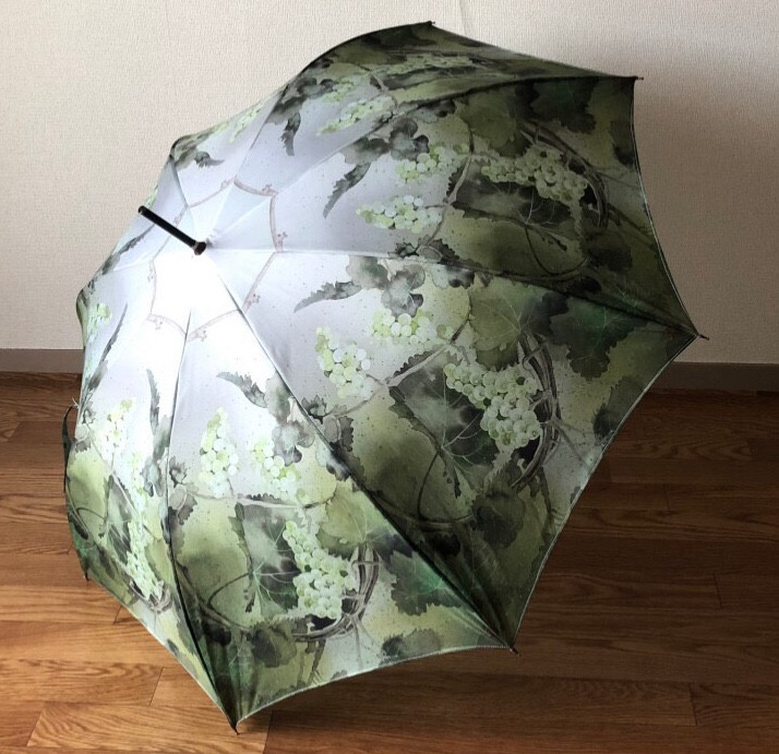 傘人気№５　英国製　雨に濡れない大きめサイズ　シャルドネの雨傘