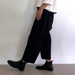 【人気追加販売】ラクして品よく。巻きスカート風ペグトップパンツ ポンチ素材 ブラック色　ウエストファスナー 11枚目の画像