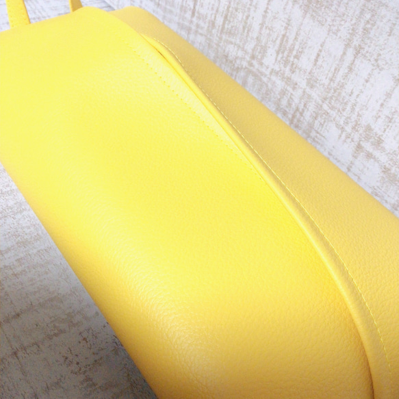 黄色 イエロー ボックス ティッシュケース フェイクレザー キッチンペーパー インテリア オシャレ ビビッドカラー 4枚目の画像