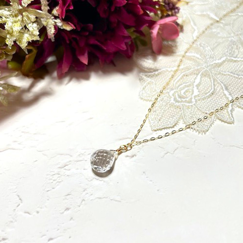 リニューアル* 18K 天然水晶の一粒キラキラドロップネックレス