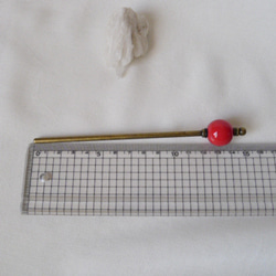 赤い磁器玉のかんざし（古金軸） 5枚目の画像
