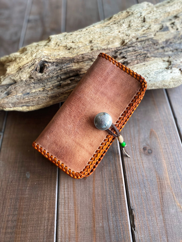 ハーマンオークレザーを使用したかがり縫いの携帯ケース iPhoneケース