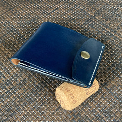 【右開卡袋2D藍r】薄款簡約鈔票剪刀MC-08dblr錢夾 鞣革 第1張的照片