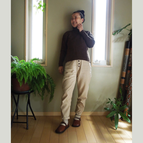 つつむ ピュアリネンのライトサルエルパンツ