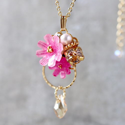 秋の花、コスモス＊揺れるbijouネックレス ネックレス