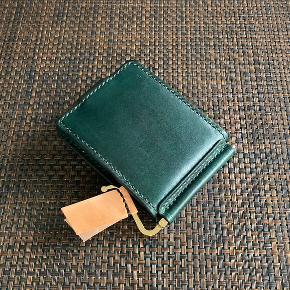 [深綠色染料] 錢夾變成扁平寬度 85 毫米 4 卡 + 多口袋紙幣夾 MC-10dgn Nume 皮革 第4張的照片