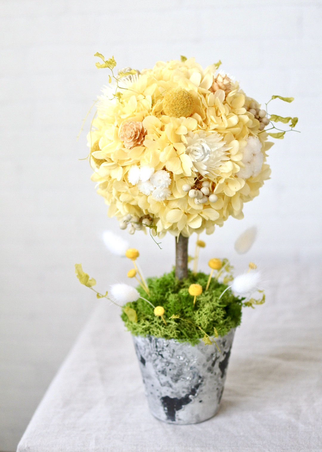 トピアリー　柔らかイエロー　プリザーブドフラワー