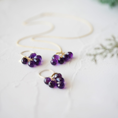 アメジスト製 ぶどうの装飾品 約15cm アメジスト製 ぶどうの装飾品 約15cm