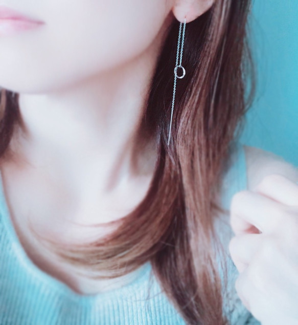 送料無料【SV925】銀月ロングチェーンピアス／槌目／mini　シルバー  華奢　シンプル