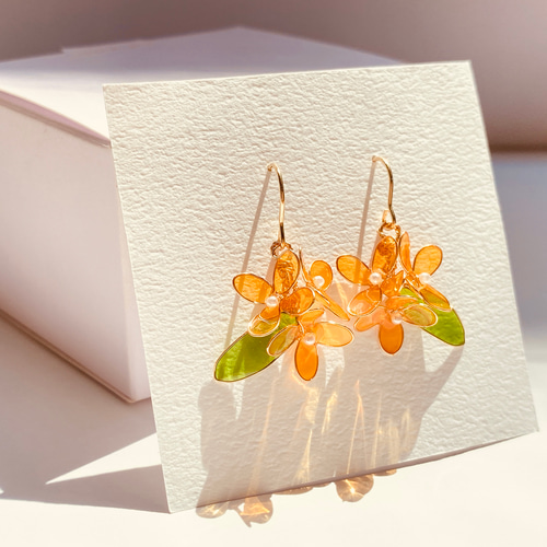 秋の香り 金木犀の花 イヤリング 秋の香りを纏うハンドメイド