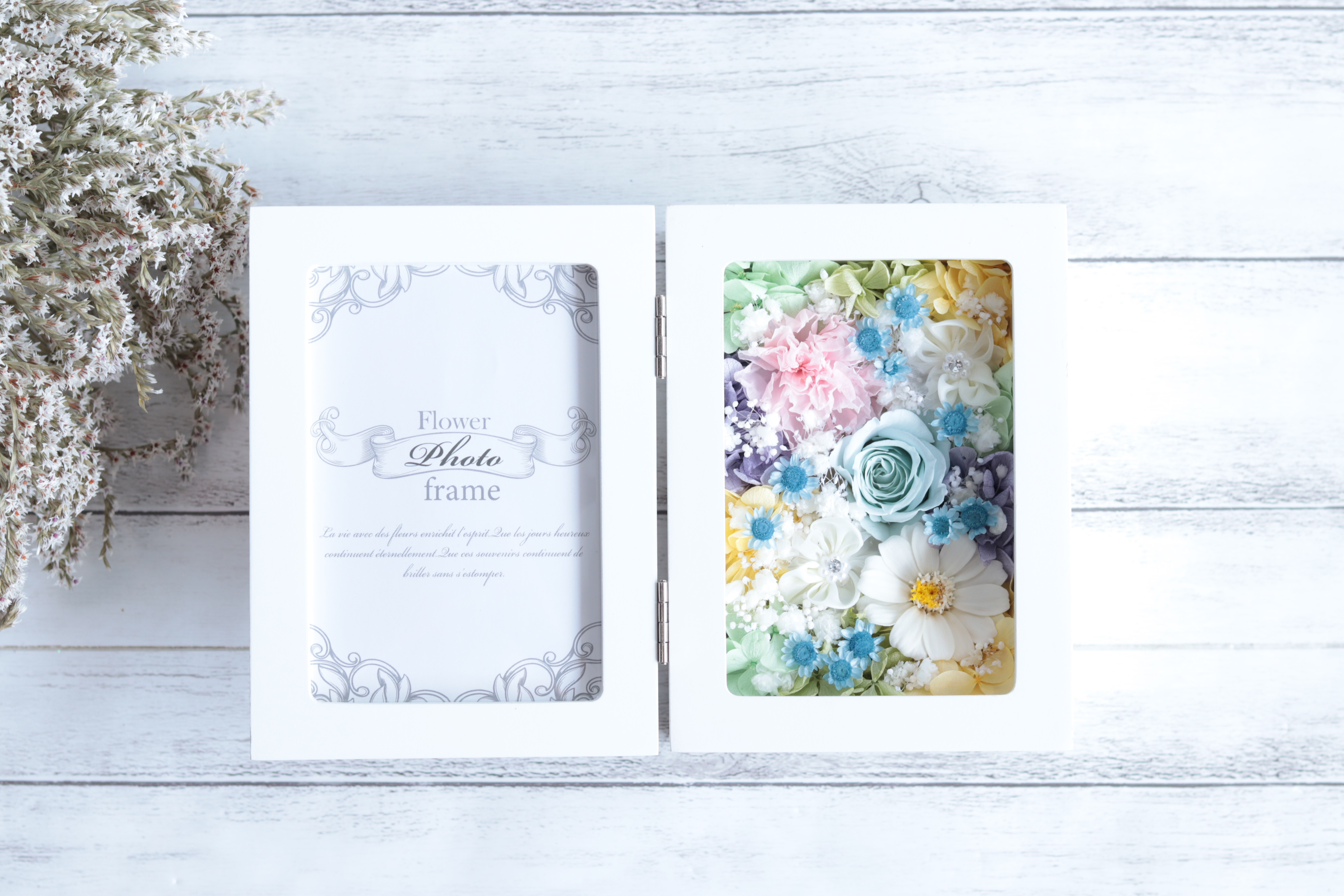 バラとジニアのフォトフレーム＊カードを入れてウェルカムボードにも＊母の日・敬老の日・結婚&出産お祝い＊プリザーブド